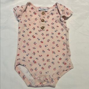 “Bundle 10/$13” Nicole Miller 6-9M Floral Baby bodysuit with Buttons